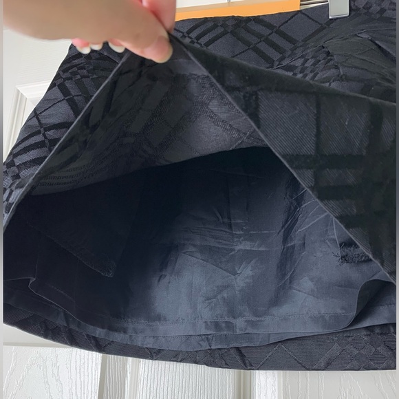 BCBGMAXAZRIA | Black Plaid Mini Skirt - 2 - Picture 3 of 7